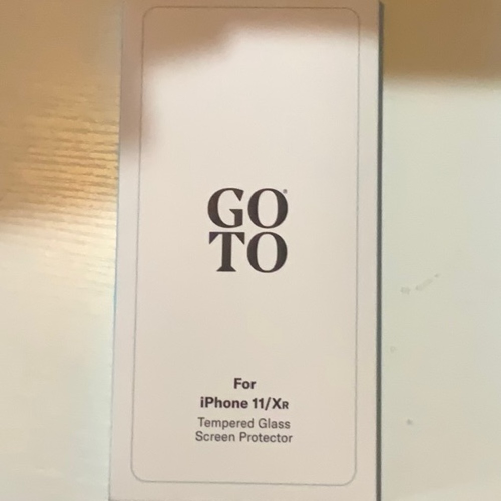 Go-To White Screen Protector for iPhone 15/14